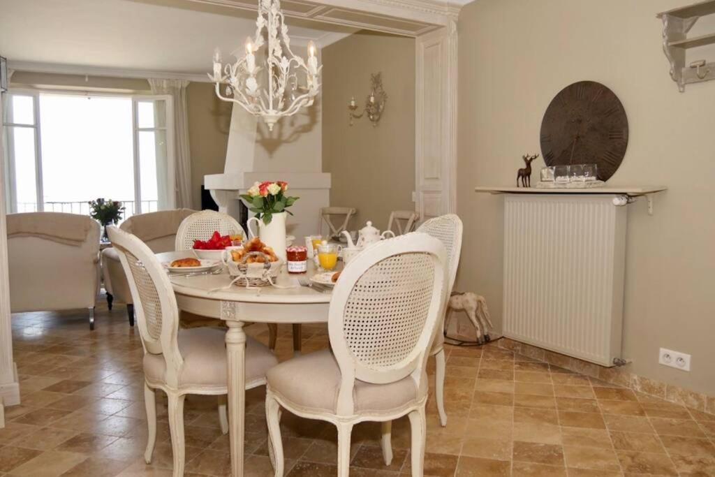 Bord De Mer - Ac, Wifi, Chic, Sea View, Beach 2 Minutes Walk Antibes Exterior photo